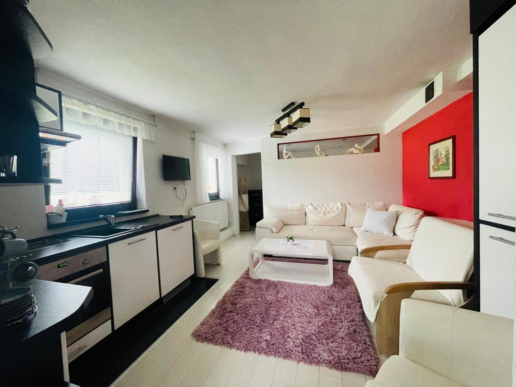 Apartmany Pod Troma Korunami Červený Kláštor Exterior foto