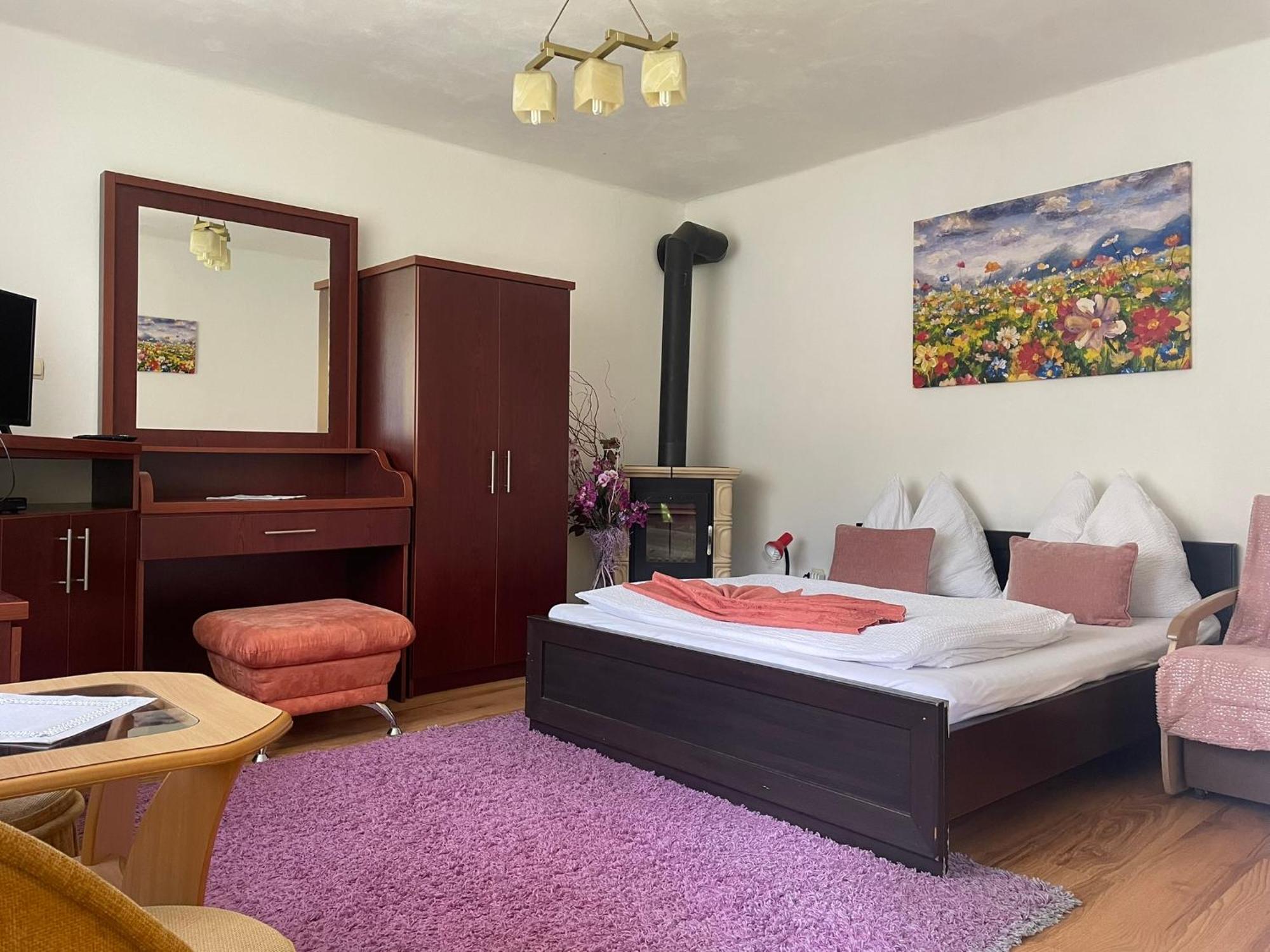 Apartmany Pod Troma Korunami Červený Kláštor Exterior foto